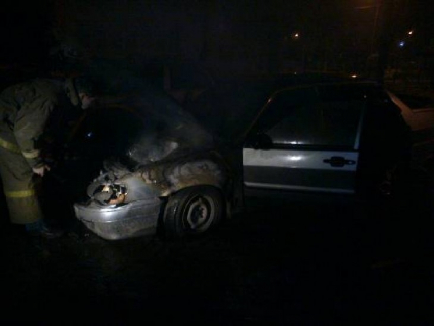 В Воронеже сгорел автомобиль «ВАЗ-21115»