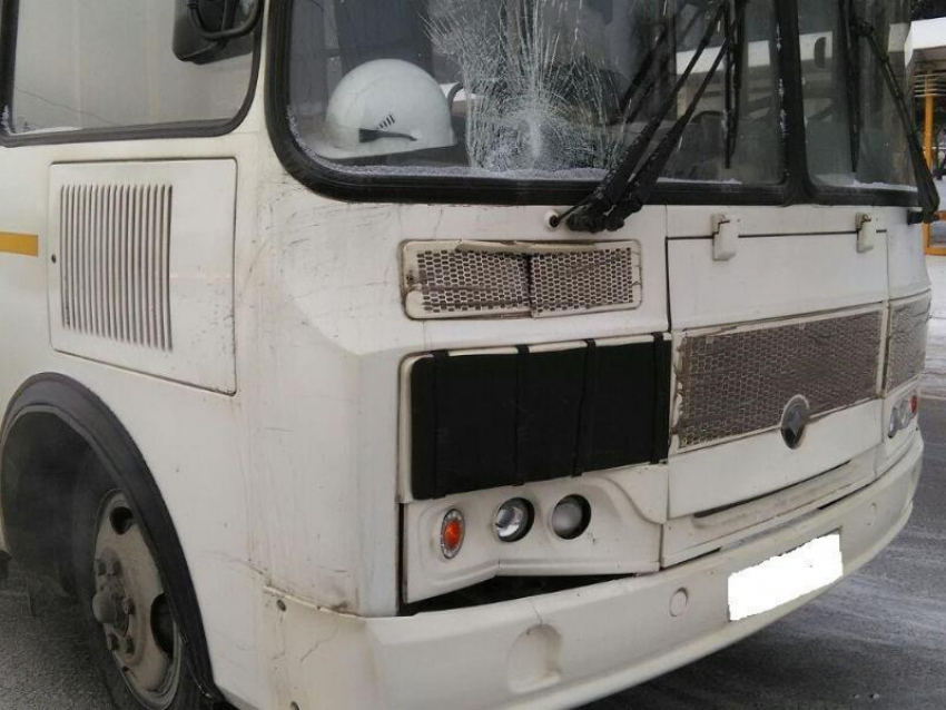 В Воронеже ПАЗ насмерть сбил беспечного пешехода