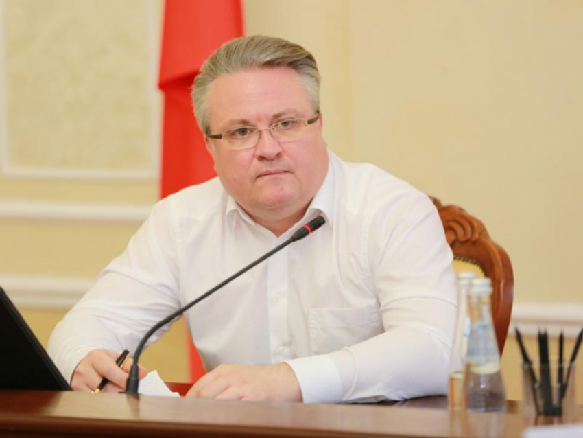 Мэр Вадим Кстенин поручил проверить наличие продуктов в воронежских супермаркетах