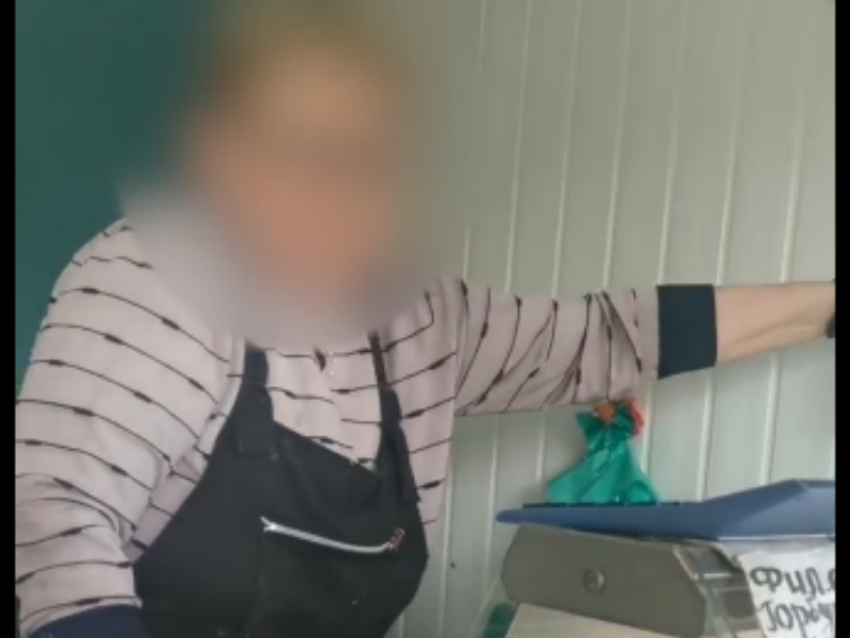 Регулярный обман в рыбном киоске возмутил жительницу Воронежа