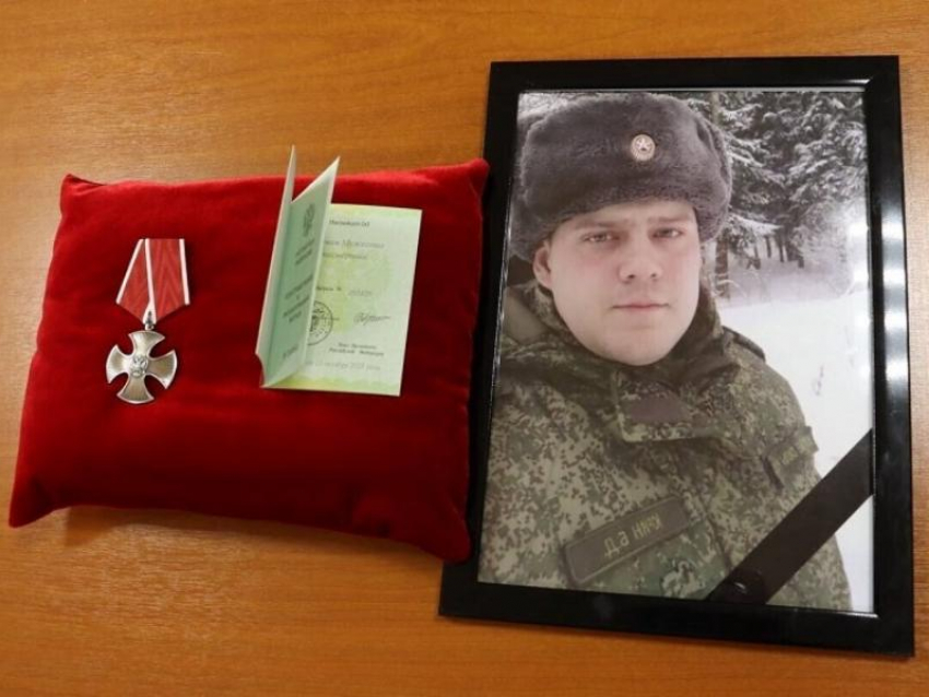 Стало известно о смерти в зоне СВО 23-летнего командира взвода из Воронежской области 