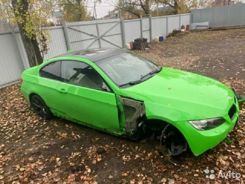 Уходившую от полицейской погони BMW выставили на продажу в Воронеже