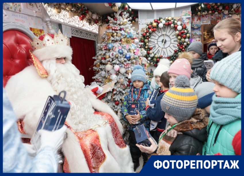  Поезд Деда Мороза показали снаружи и изнутри в Воронеже