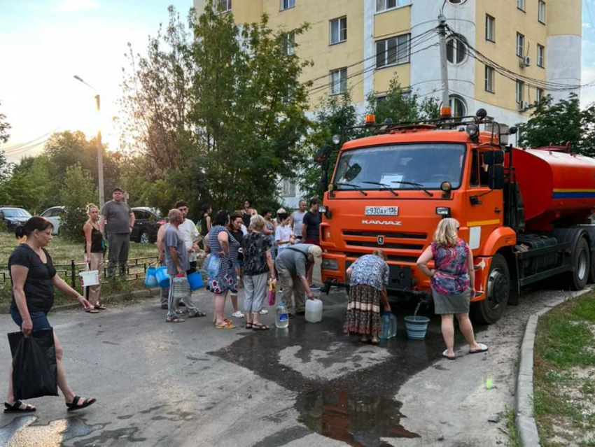 Озвучены актуальные адреса подвоза воды в Коминтерновском районеВоронежа