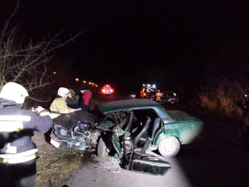 В Воронеже ребенка отправили в больницу после выезда ВАЗа на встречку