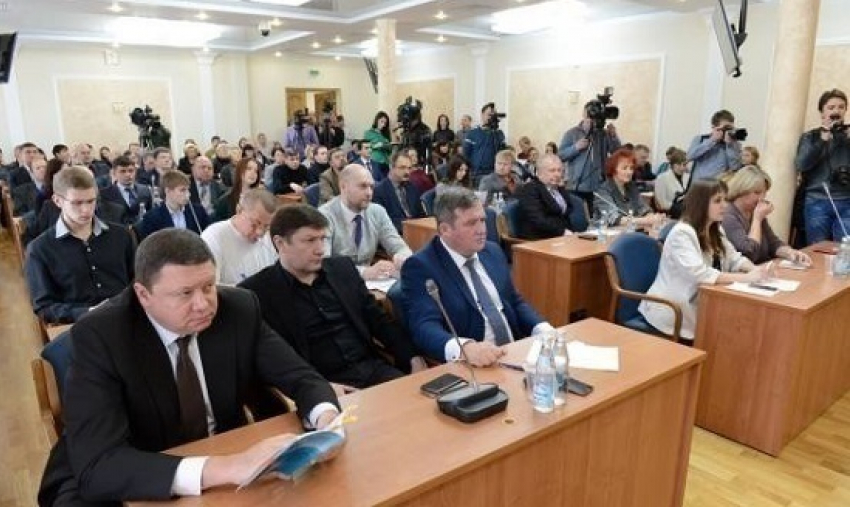 Воронежской гордуме рекомендовано свыше отменить выборы мэра