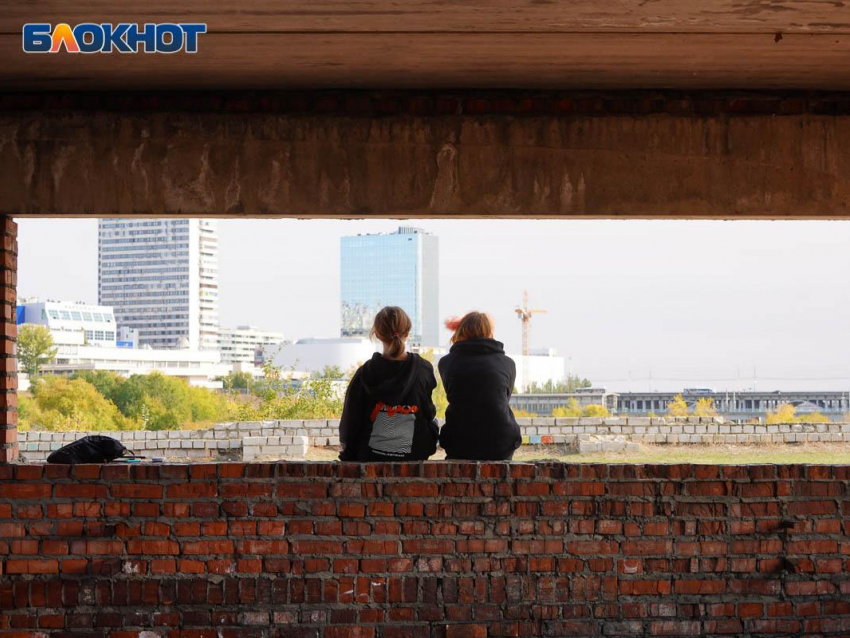Как устроить подростка на работу и не попасть впросак, рассказали воронежцам