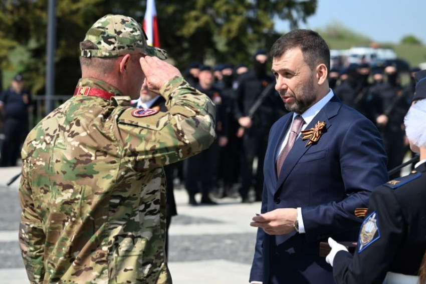 Глава ДНР Денис Пушилин наградил воронежского бойца «Золотой звездой»