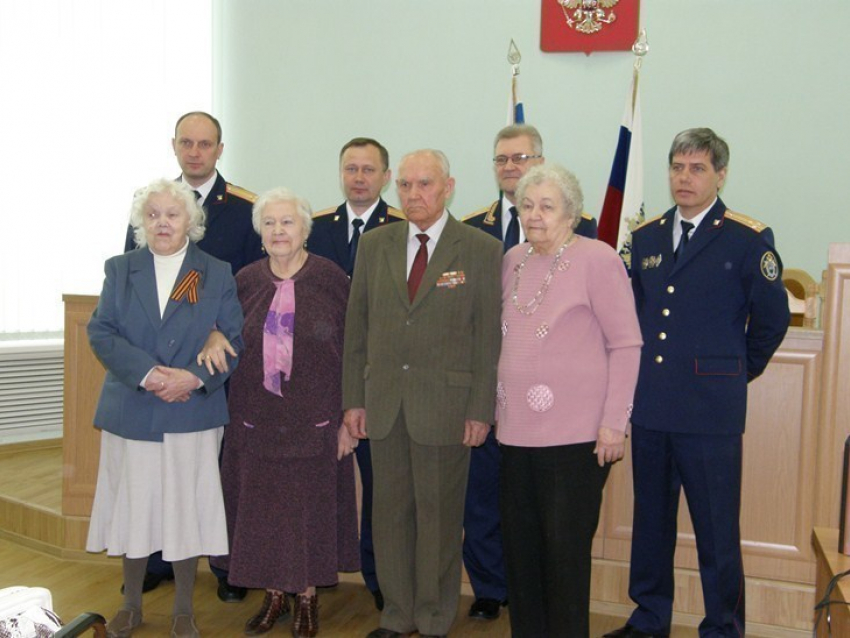 Ветеранов Следственного Комитета и прокуратуры поздравили с Днем Победы