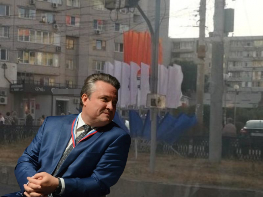 Ко Дню города мэрия Воронежа намерена купить еще более 1700 флагов