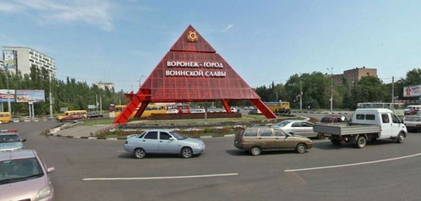 В Воронеже на Памятнике Славы на 4 часа отключили светофоры