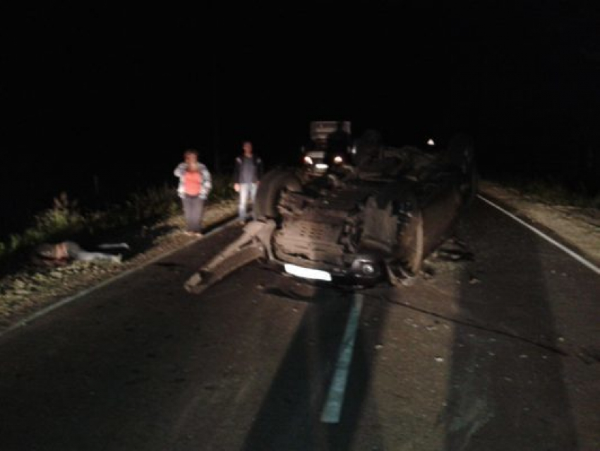 В Воронежской области опрокинулся Мицубиси: водитель погиб