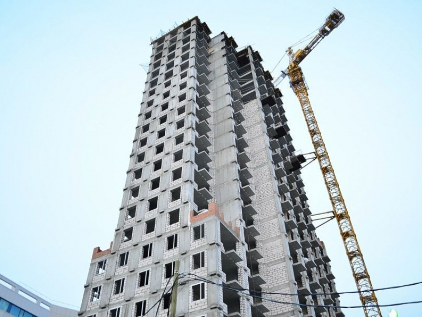 Против дома в Центральном парке воронежцы обратились к Владимиру Путину