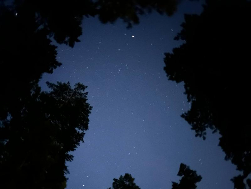 Лунный вальс выходных: энергия, знаки и неожиданные повороты