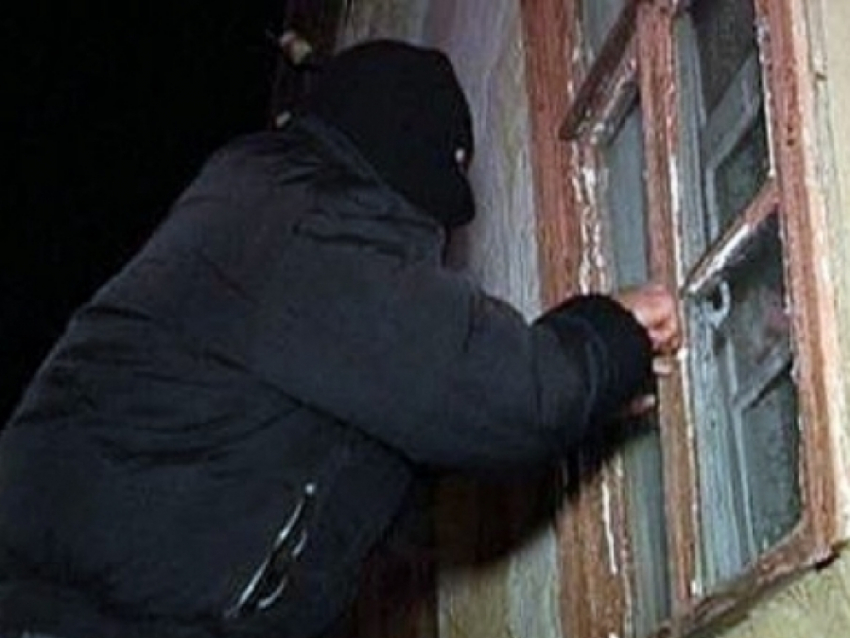 Под Воронежем мужчина обворовал дачные домики на 200 тыс. рублей