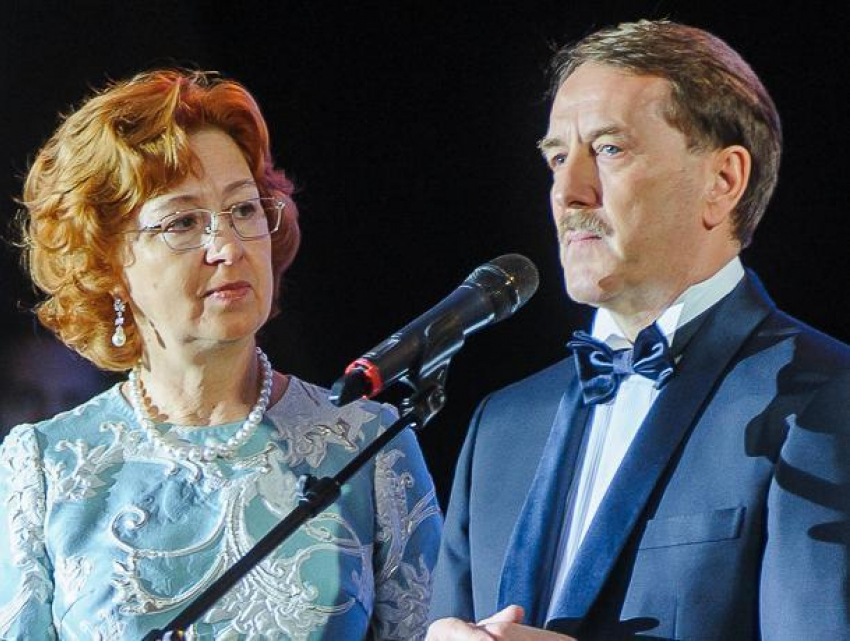99 миллионов рублей заплатили воронежские бизнесмены на балу супругов Гордеевых