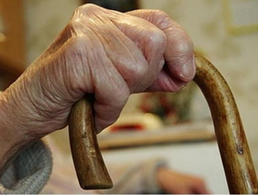 Псевдомедработники похитили у 82-летней жительницы Воронежа 65 тыс рублей