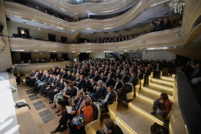 Десятиклассник из Воронежской области получил премию «Лидер года-2014» 