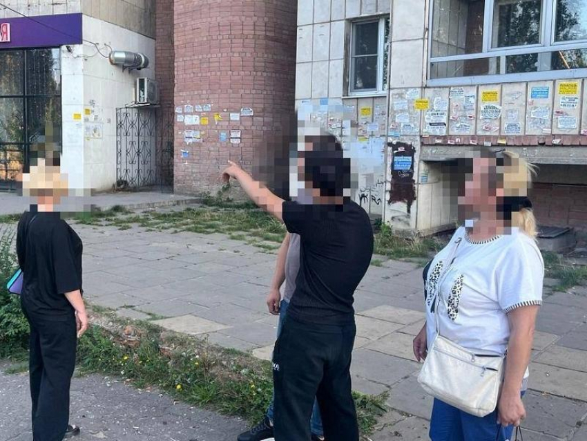 Подросток показал, как грабил мужчину в Воронеже 