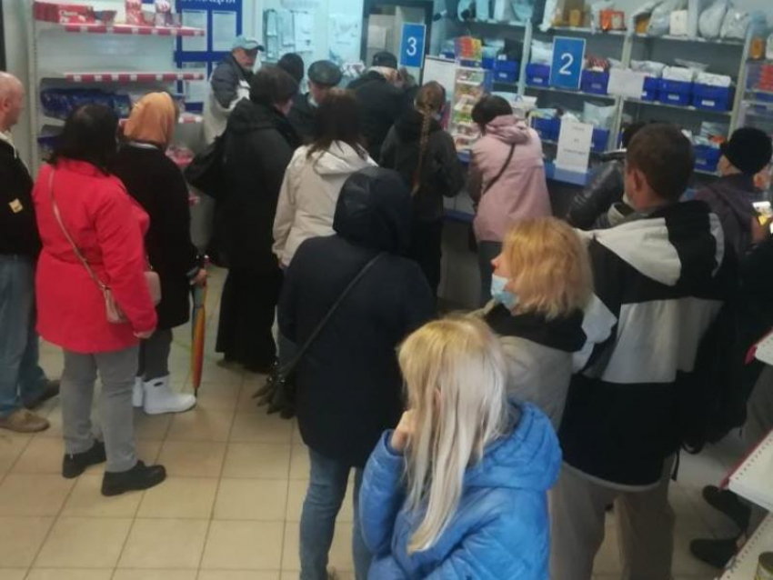 «Почта России» извинилась за давку в воронежском отделении