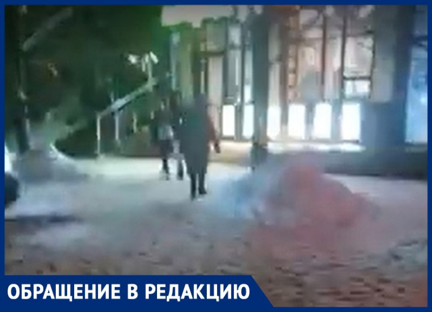 «Там жуть»: воронежцы предложили губернатору Гусеву пройтись до МФЦ по дороге-костолому 