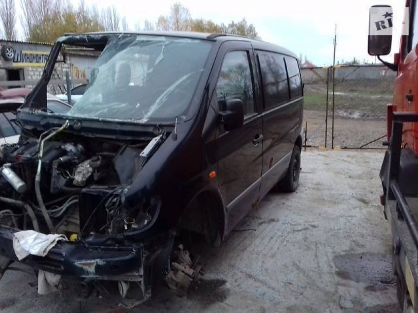 Оторвавшийся от грузовика прицеп убил двоих в Mercedes под Воронежем 