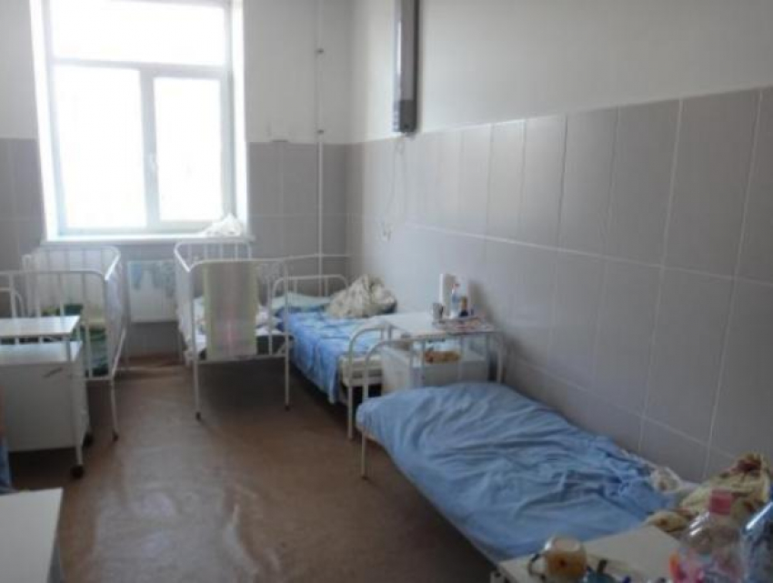 В Воронеже неизвестный обчистил палаты детской больницы
