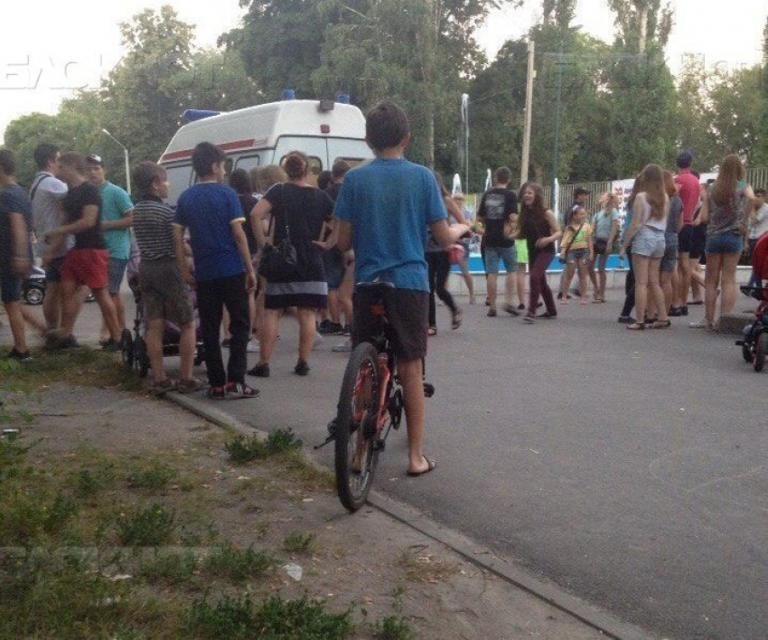 Стали известны подробности драки девочек-подростков около парка ДК «Шинник» в Воронеже