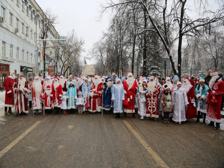 Стала известна программа воронежского парада Дедов Морозов 