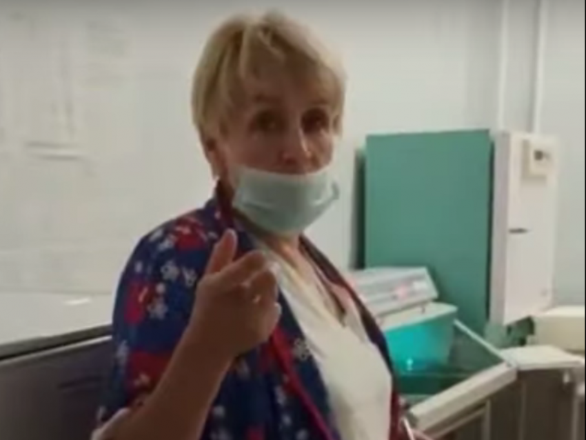 Облздрав извинился перед мамой больного малыша за немыслимое поведение санитарки воронежской больницы 