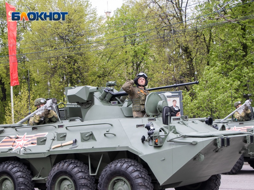 Военную технику обработали от Covid-19 после парада Победы в Воронеже 