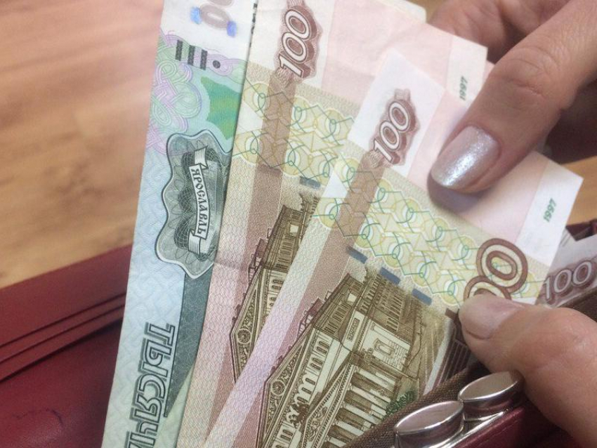 Билет до Москвы и отпуск без содержания: мошенники запугали жительницу Воронежа и «заработали» более 2,5 млн рублей