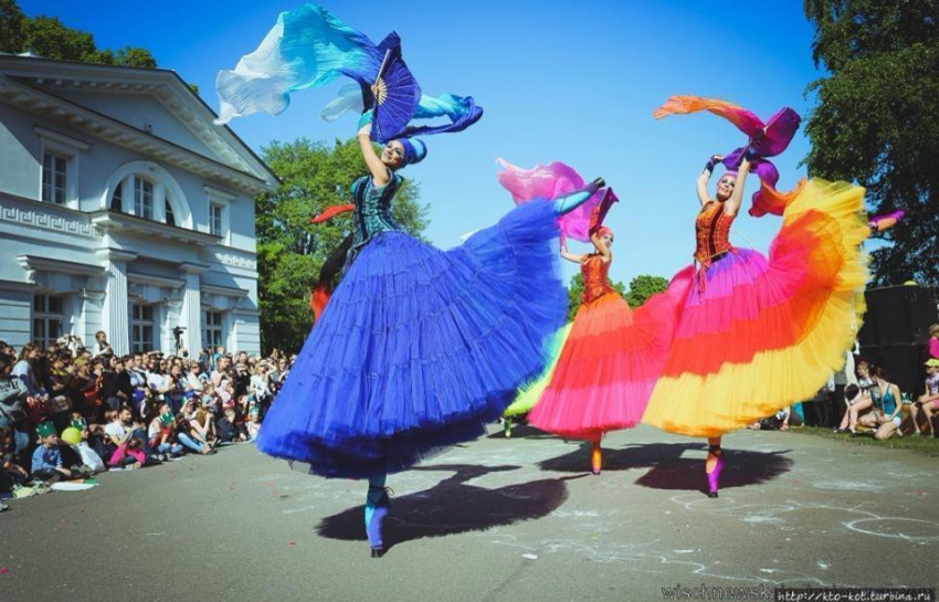 В День России по проспекту Революции в Воронеже пройдет театральный парад