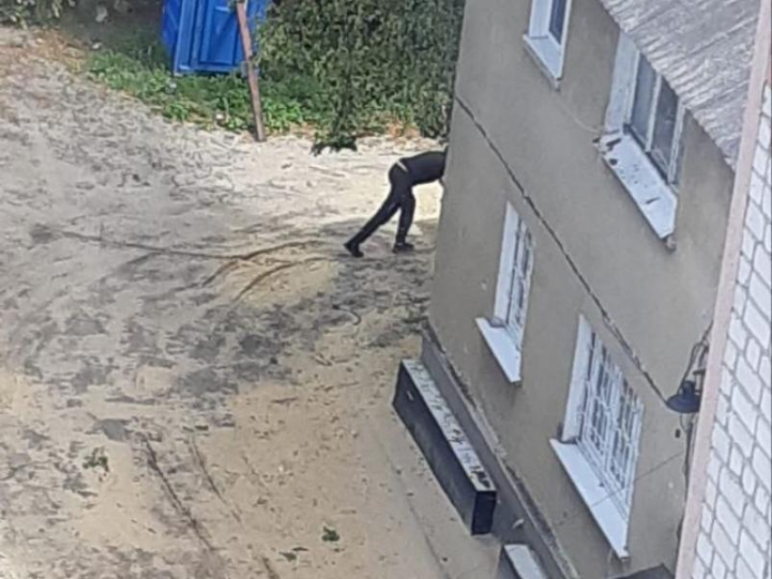 Дерзкие мародеры спилили батареи из дома в Воронеже