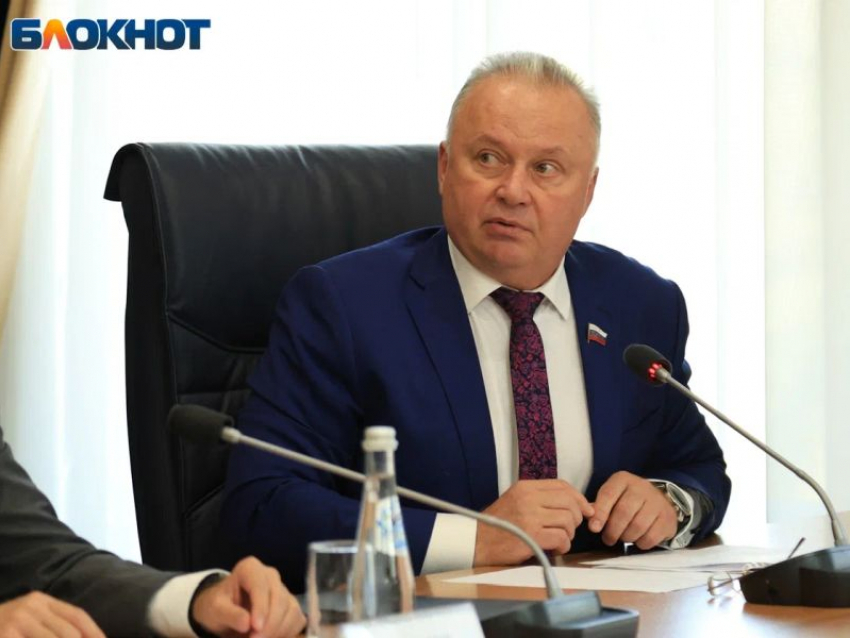 58-й день рождения отмечает вице-спикер гордумы Воронежа, которого уличили в сборах в «кассу» ЕР