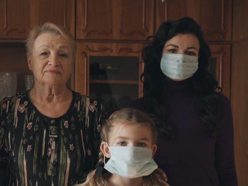 Как помочь бабушкам и дедушкам пережить пандемию, рассказали жителям Воронежа