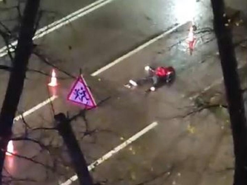 Опубликовано видео с места, где насмерть сбили парня на дороге в Воронеже