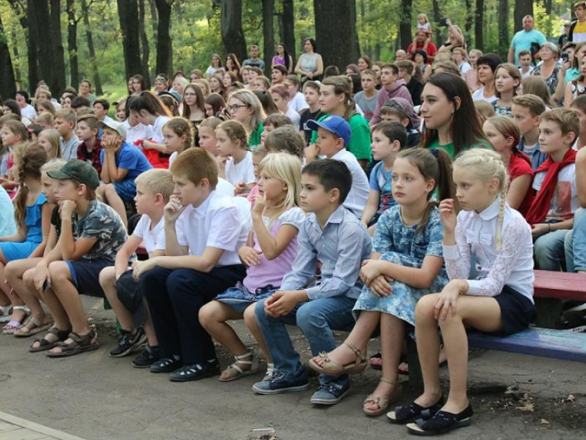 Дети сотрудников семилукского подразделения ООО «НИКА-ПЕТРОТЭК» отдыхают в детском лагере