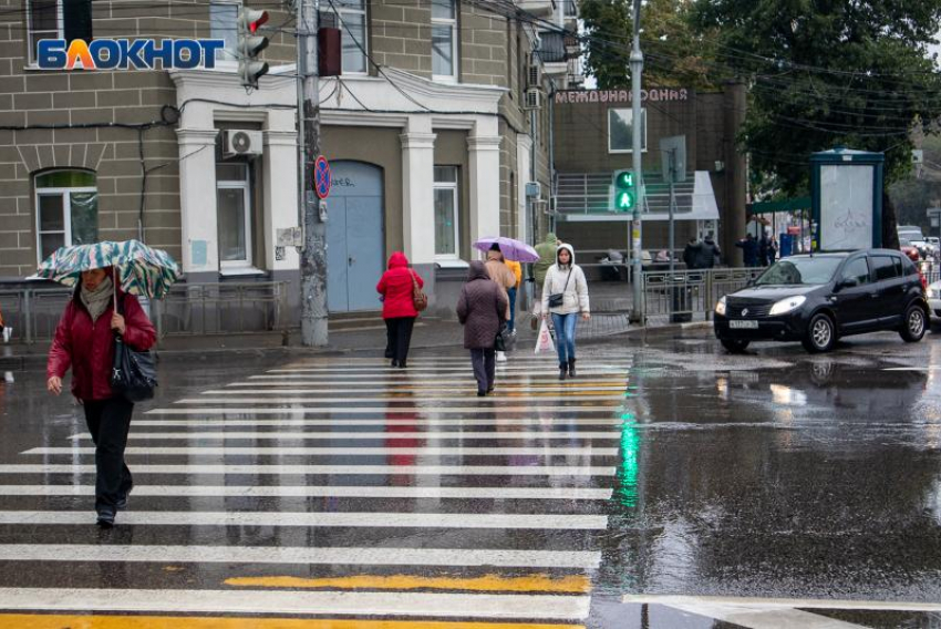 Женщина ограбила женщину в самом центре Воронежа 