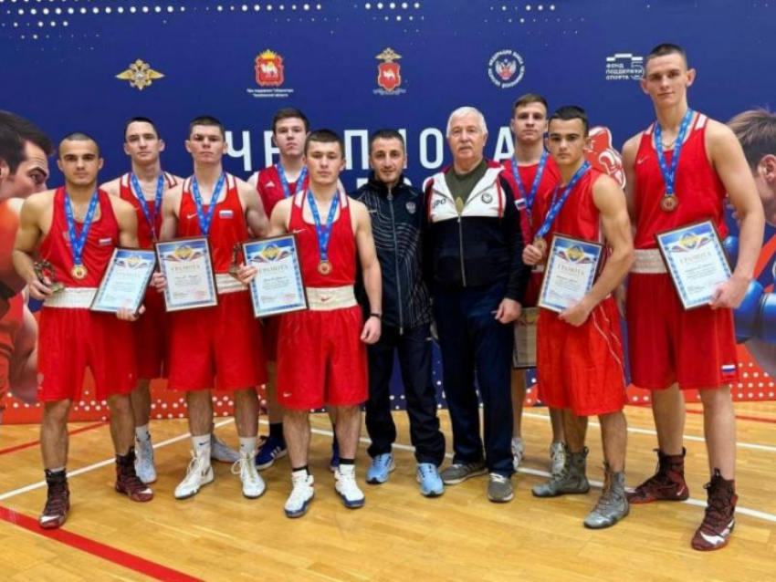 Воронежские боксеры взяли серебро чемпионата МВД
