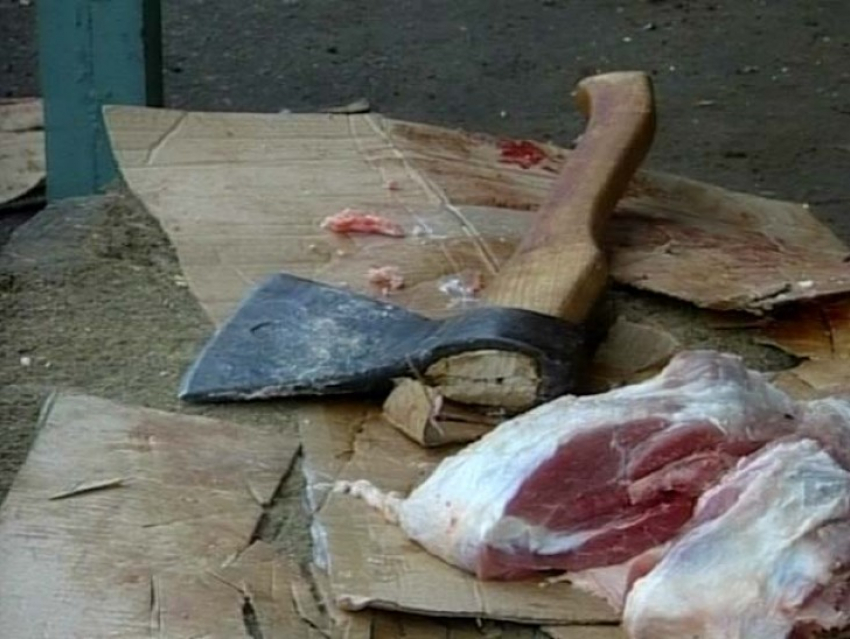 На улицах Воронежа продают непроверенное мясо