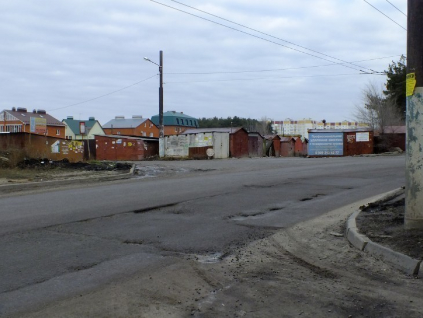 В Советском районе Воронежа дорожники схалтурили на ямочном ремонте (ФОТО)