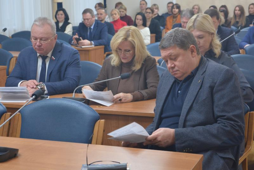 Депутаты гордумы нашли лишние 400 млн рублей для воронежского бюджета