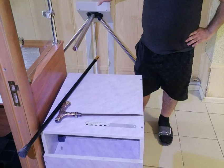 Нововоронежского ассасина не пустили с клинком в суд