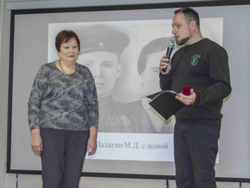Работники Нововоронежской АЭС помогли вернуть семье фронтовика утерянный орден Красной Звезды  