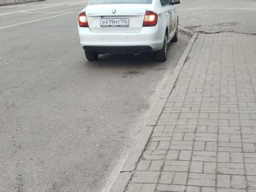 Поставить границы остановке просят воронежцы