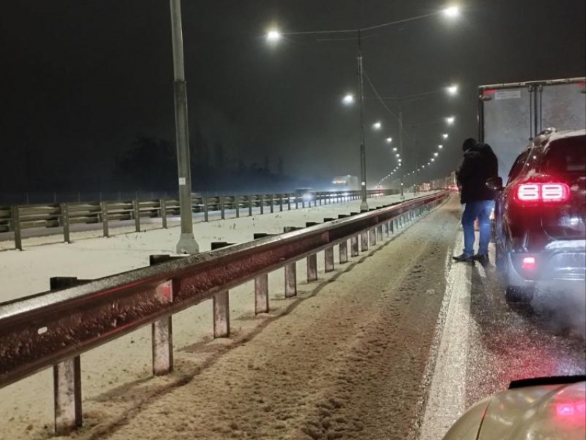 192 ДТП произошло в заснеженной Воронежской области 