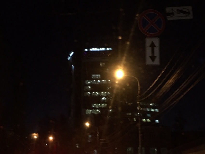 Светящийся символ 9-бальных пробок сняли в неожиданном месте в Воронеже