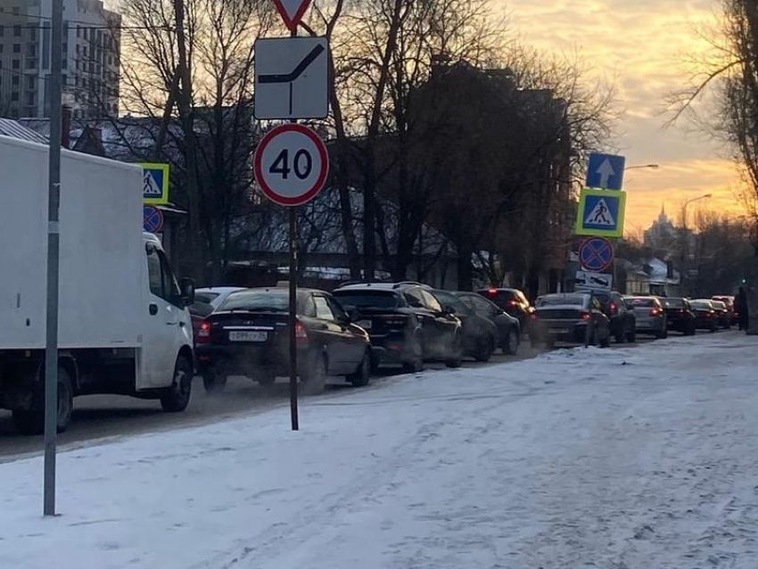 "Умные светофоры» не спасли Московский проспект от гигантской пробки
