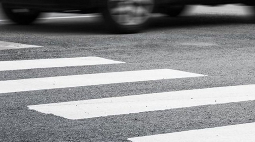В Воронеже автомобилист сбил на переходе школьницу и скрылся 